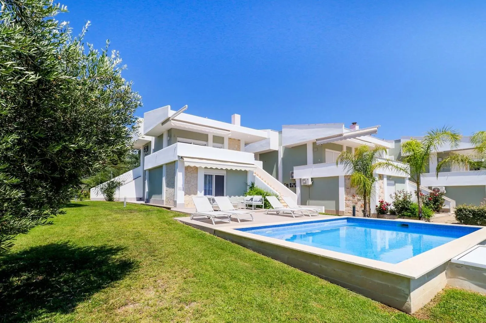 ניאה סקיוני Villa Baycasa